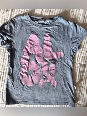 Il Gufo Blue Short Sleeve Tee with Pink Graphic